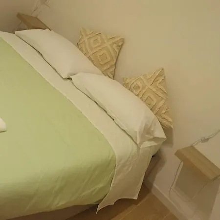 La Casetta Di Tommy E Vitto In Pieno Centro A Bilocale 4 Posti Letto *