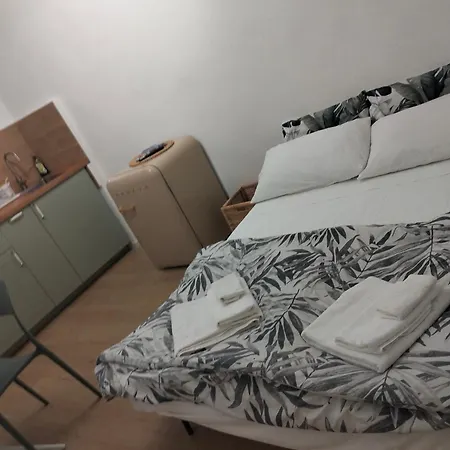 La Casetta Di Tommy E Vitto In Pieno Centro A Bilocale 4 Posti Letto Apartmán *