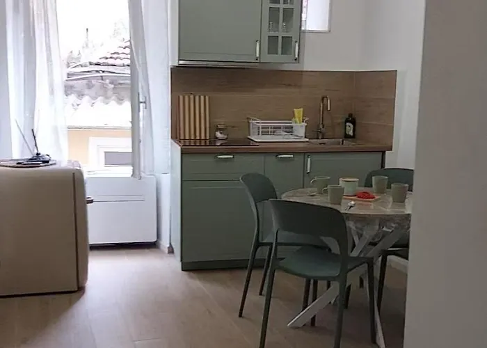 La Casetta Di Tommy E Vitto In Pieno Centro A Bilocale 4 Posti Letto * Sanremo