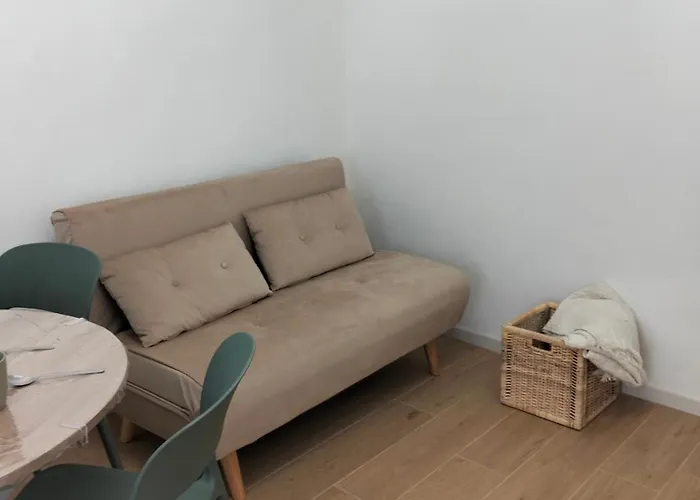 La Casetta Di Tommy E Vitto In Pieno Centro A Bilocale 4 Posti Letto